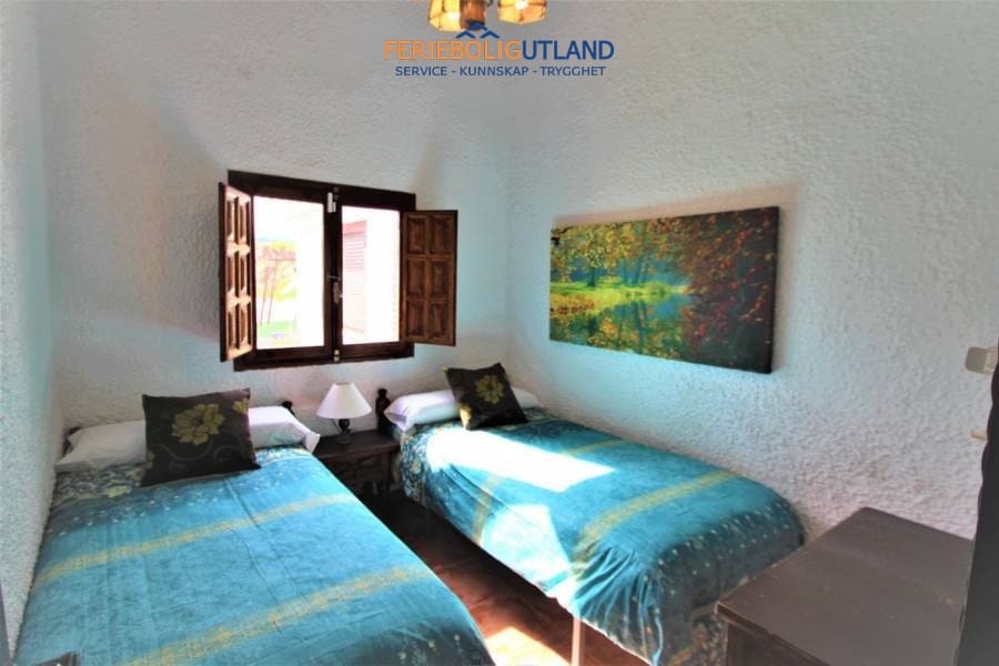 9 Zimmer Villa zu verkaufen in Cabo Roig mit Pool Garage - 674.000 € (Ref: 10006968)