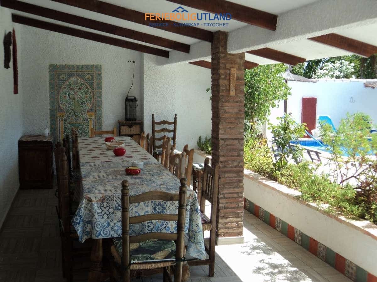 9 Zimmer Villa zu verkaufen in Cabo Roig mit Pool Garage - 674.000 € (Ref: 10006968)