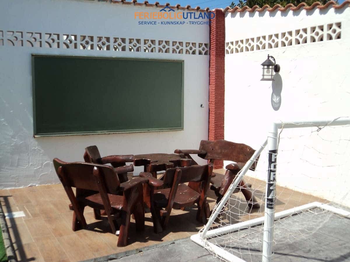 9 Zimmer Villa zu verkaufen in Cabo Roig mit Pool Garage - 674.000 € (Ref: 10006968)
