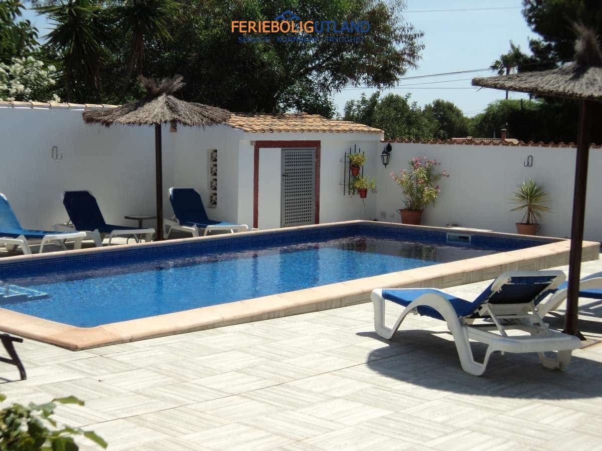 9 Zimmer Villa zu verkaufen in Cabo Roig mit Pool Garage - 674.000 € (Ref: 10006968)