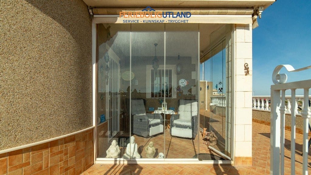 2 sypialnia Willa na sprzedaż w Los Balcones z basenem garażem - 290 000 € (Ref: 10006969)