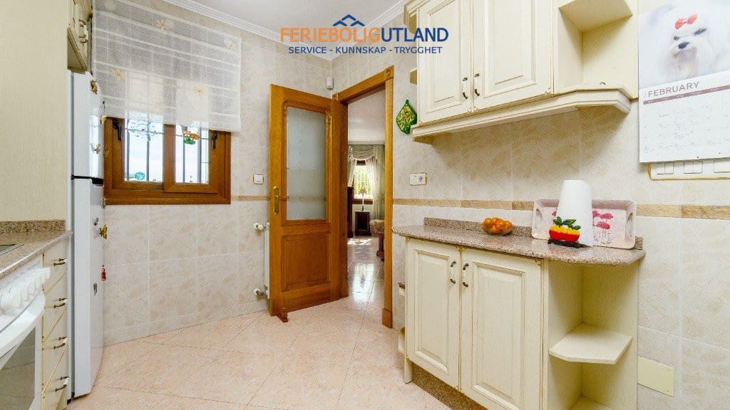 2 sypialnia Willa na sprzedaż w Los Balcones z basenem garażem - 290 000 € (Ref: 10006969)