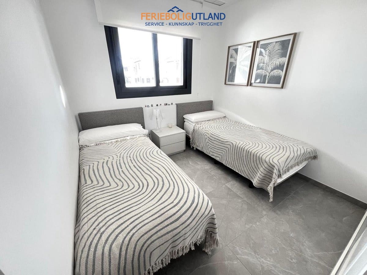 2 sypialnia Apartament na sprzedaż w Playa Flamenca z basenem - 420 000 € (Ref: 10006975)
