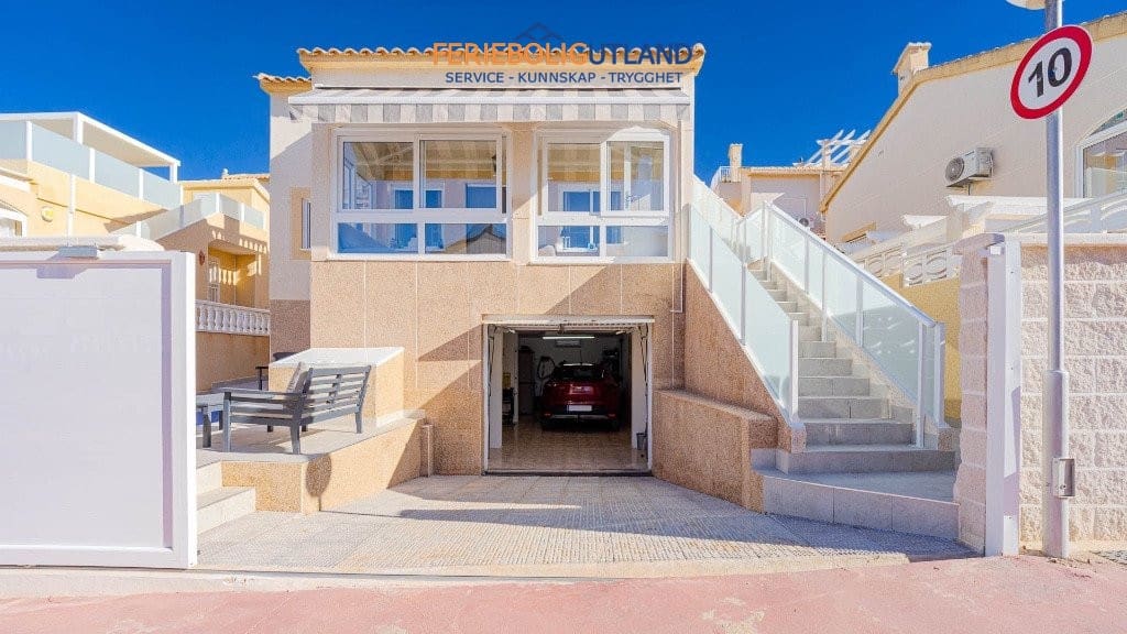 2 soverom Villa til salgs i Los Altos med svømmebasseng garasje - € 245 000 (Ref: 10006976)