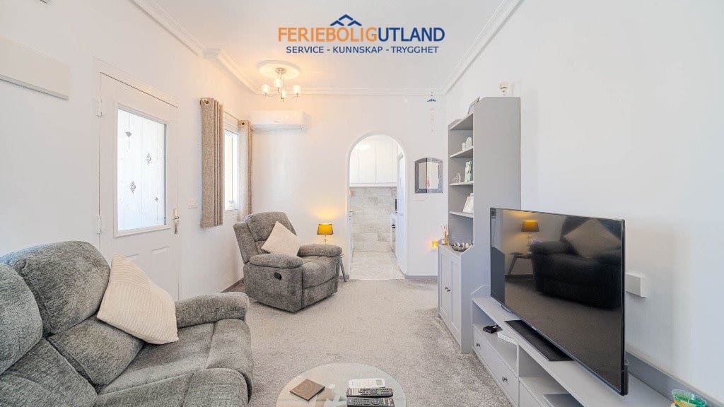 2 soverom Villa til salgs i Los Altos med svømmebasseng garasje - € 245 000 (Ref: 10006976)