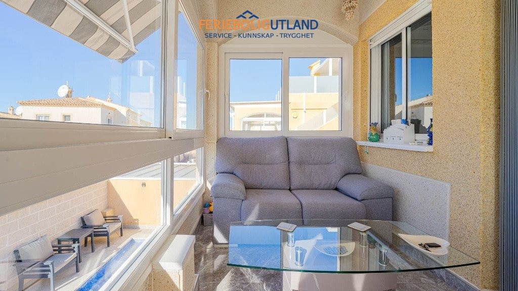 2 soverom Villa til salgs i Los Altos med svømmebasseng garasje - € 245 000 (Ref: 10006976)