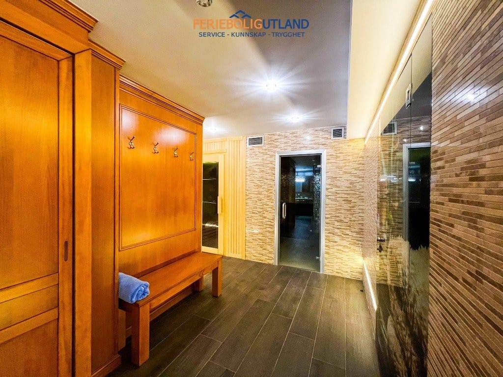 5 sypialnia Willa na sprzedaż w La Mata z basenem garażem - 1 170 000 € (Ref: 10006978)