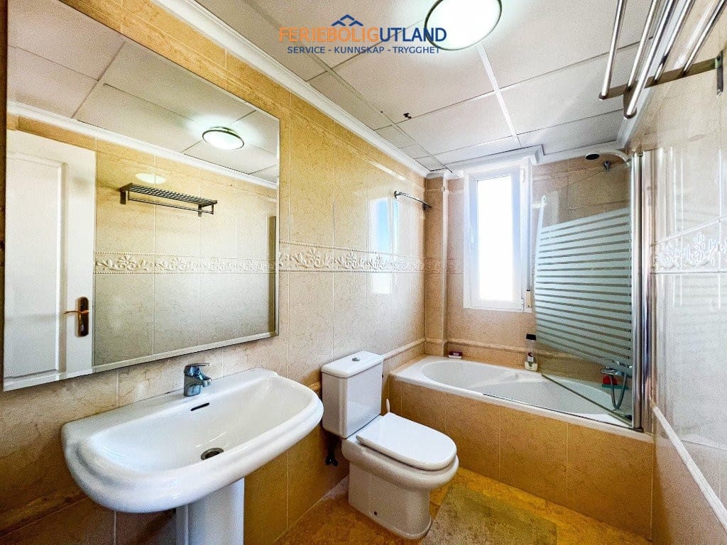 5 sypialnia Willa na sprzedaż w La Mata z basenem garażem - 1 170 000 € (Ref: 10006978)
