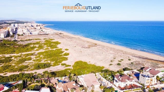 5 sypialnia Willa na sprzedaż w Cañada del Molino, Torrevieja z basenem garażem - 1 170 000 € (Ref: 10006978)