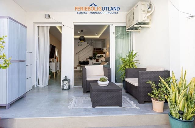 3 soveværelse Byhus til salg i Nueva Torrevieja, Torrevieja med garage - € 205.000 (Ref: 10006979)