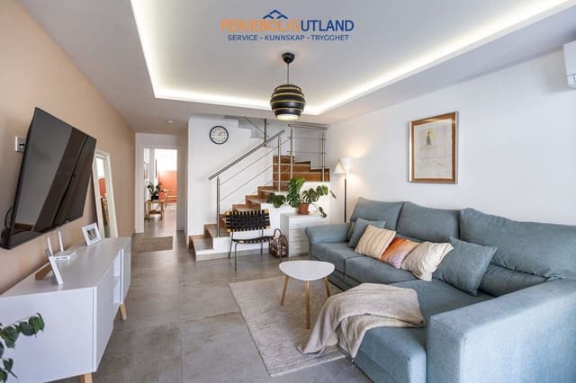 3 soveværelse Byhus til salg i Nueva Torrevieja, Torrevieja med garage - € 205.000 (Ref: 10006979)