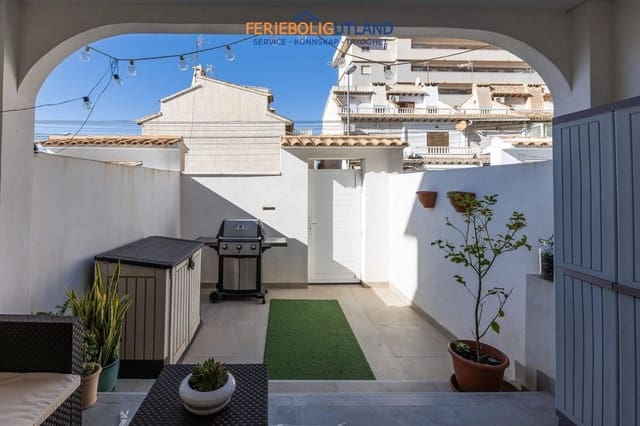 3 soveværelse Byhus til salg i Nueva Torrevieja, Torrevieja med garage - € 205.000 (Ref: 10006979)