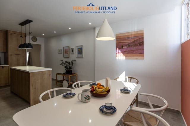 3 soveværelse Byhus til salg i Nueva Torrevieja, Torrevieja med garage - € 205.000 (Ref: 10006979)