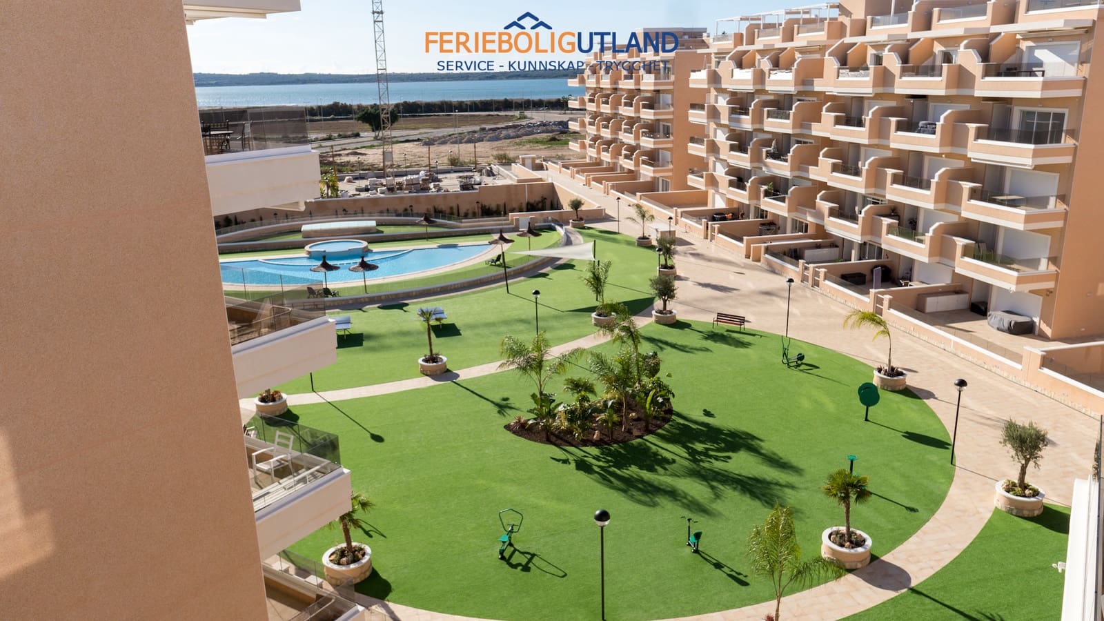 Ático de 3 habitaciones en El Raso en venta con piscina garaje - 379.000 € (Ref: 10006983)