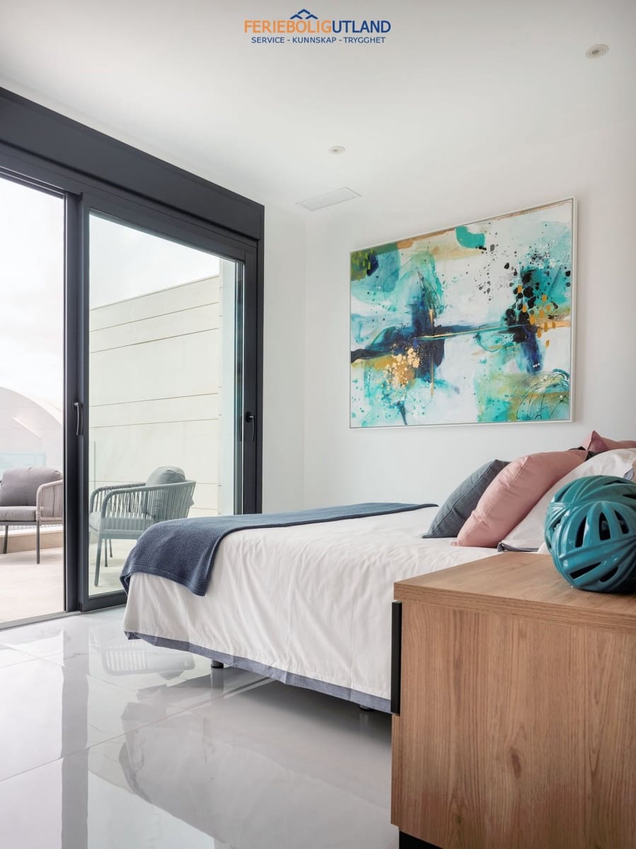 3 soverom Villa til salgs i San Pedro del Pinatar med svømmebasseng garasje - € 465 000 (Ref: 10006987)