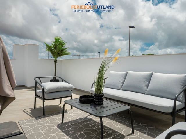 3 soverom Villa til salgs i San Pedro del Pinatar ciudad, San Pedro del Pinatar med svømmebasseng garasje - € 465 000 (Ref: 10006987)