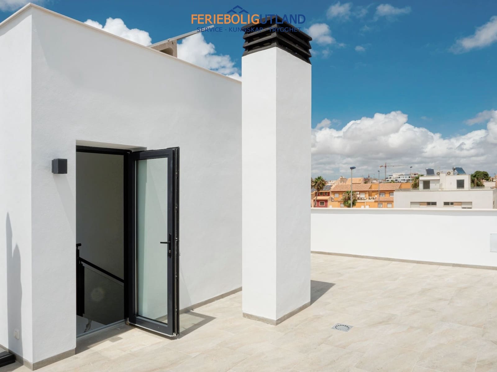 3 soverom Villa til salgs i San Pedro del Pinatar med svømmebasseng garasje - € 465 000 (Ref: 10006987)