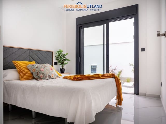 3 soverom Villa til salgs i San Pedro del Pinatar ciudad, San Pedro del Pinatar med svømmebasseng garasje - € 465 000 (Ref: 10006987)