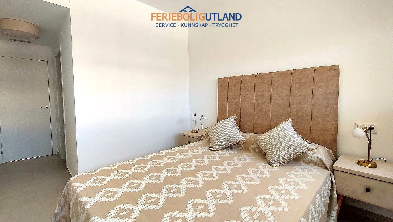 Ático de 3 habitaciones en San Miguel de Salinas en venta con piscina garaje - 390.000 € (Ref: 10006988)