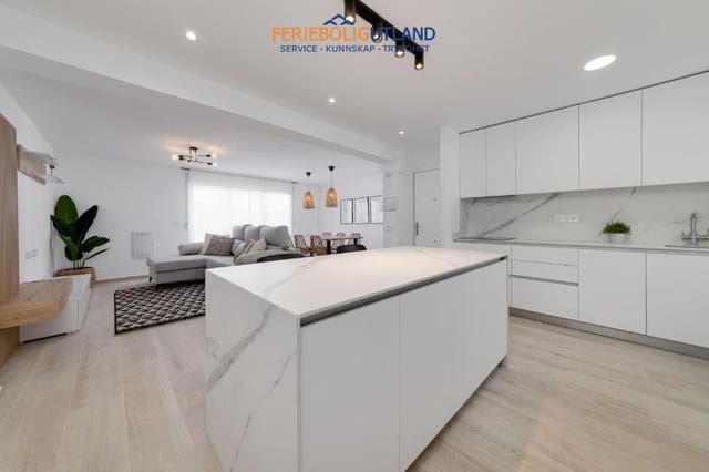 3 soverom Leilighet til salgs i Las Piscinas Naturales, Torrevieja - € 249 900 (Ref: 10006994)