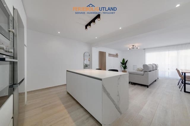 3 soverom Leilighet til salgs i Las Piscinas Naturales, Torrevieja - € 249 900 (Ref: 10006994)