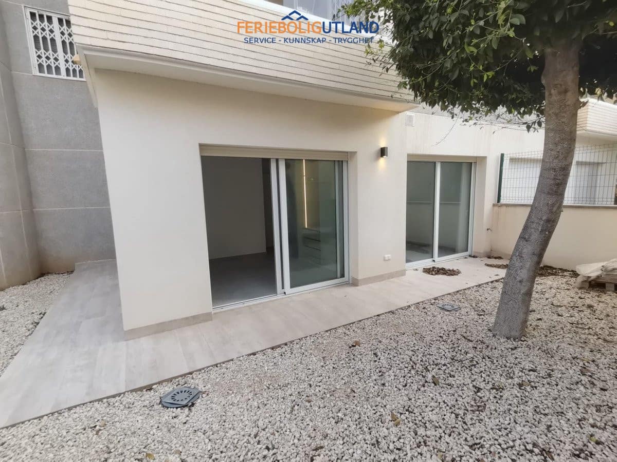 3 chambre Appartement à vendre à Torrevieja avec piscine garage - 370 000 € (Ref: 10006995)