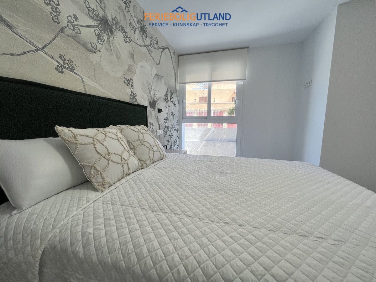 3 chambre Appartement à vendre à Torrevieja avec piscine garage - 370 000 € (Ref: 10006995)