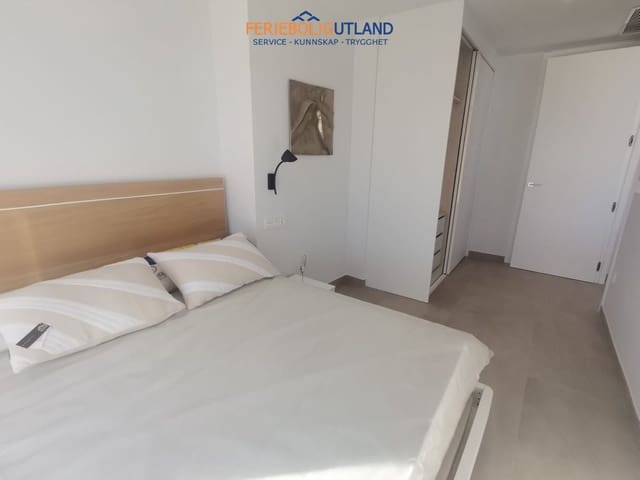 2 bedroom Penthouse for sale in Playa de los Locos, Torrevieja with pool - € 459,000 (Ref: 10006996)