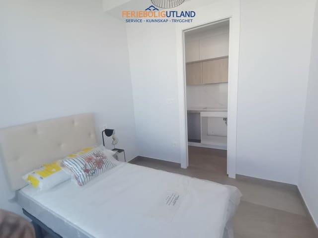2 bedroom Penthouse for sale in Playa de los Locos, Torrevieja with pool - € 459,000 (Ref: 10006996)
