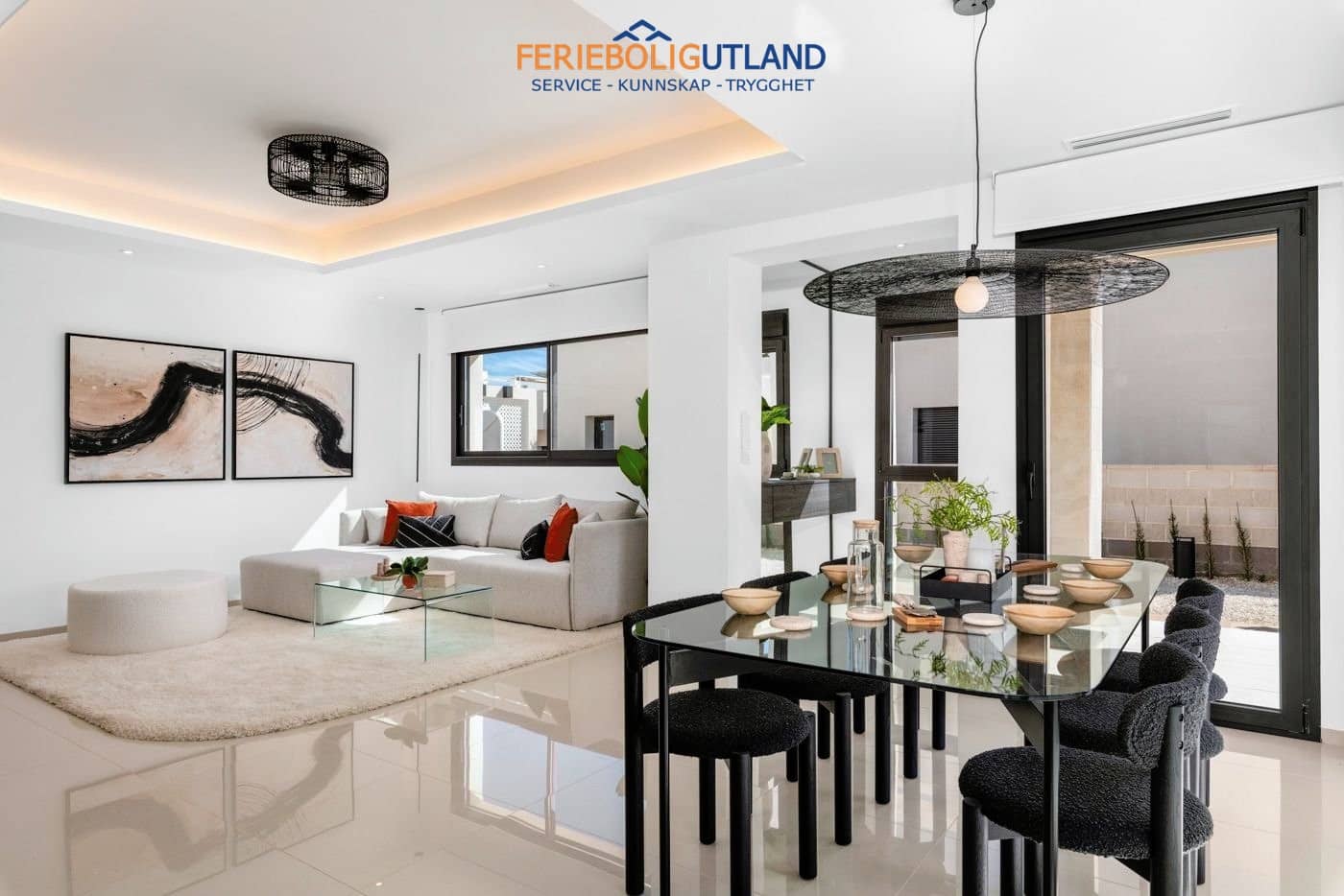 3 slaapkamer Villa te koop in Ciudad Quesada met zwembad garage - € 598.980 (Ref: 10007007)
