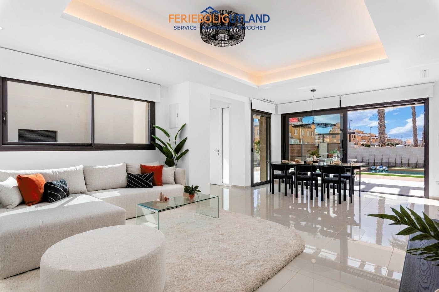 3 slaapkamer Villa te koop in Ciudad Quesada met zwembad garage - € 598.980 (Ref: 10007007)