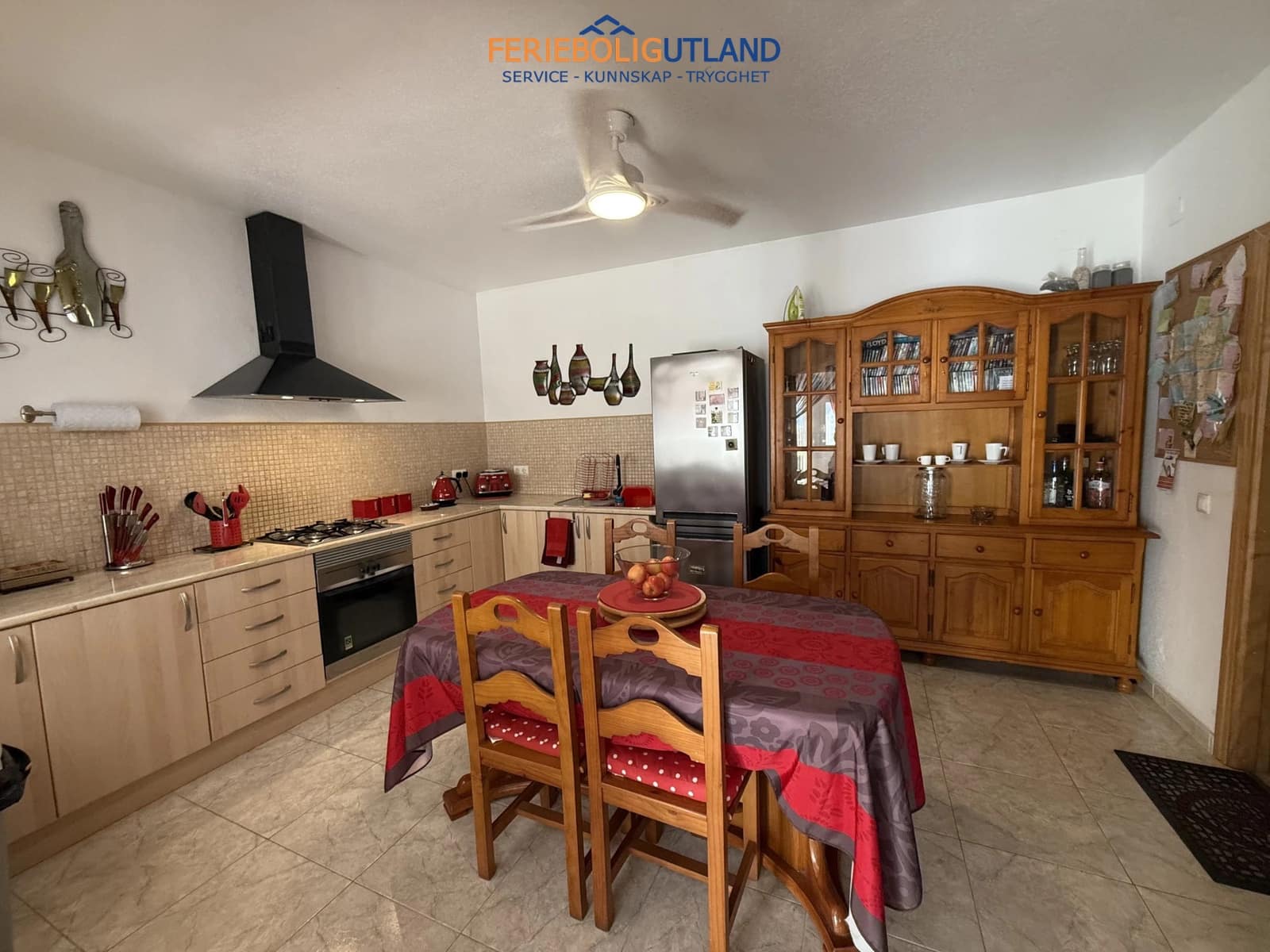 3 chambre Maison de Ville à vendre à Torrevieja avec piscine - 198 000 € (Ref: 10007009)