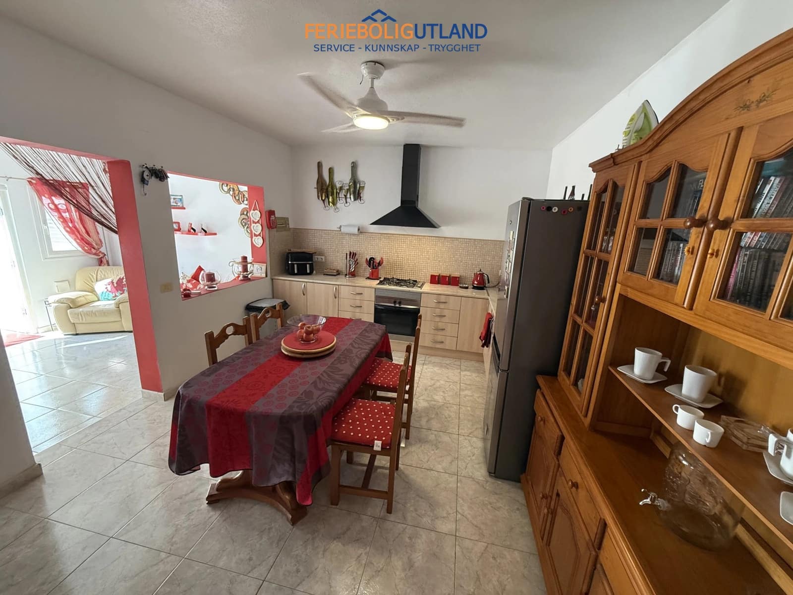 3 chambre Maison de Ville à vendre à Torrevieja avec piscine - 198 000 € (Ref: 10007009)