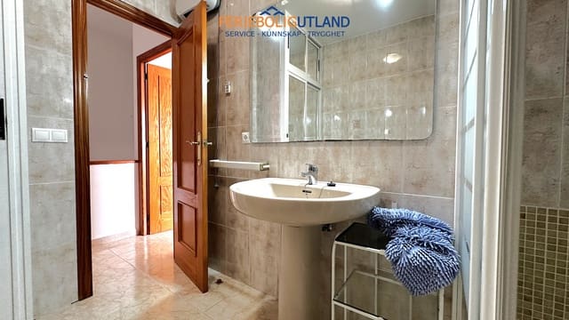 3 slaapkamer Huis te koop in Playa Flamenca, Orihuela met garage - € 239.000 (Ref: 10007011)