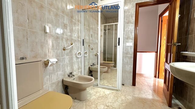 3 slaapkamer Huis te koop in Playa Flamenca, Orihuela met garage - € 239.000 (Ref: 10007011)