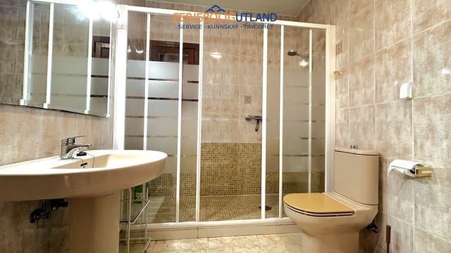 3 slaapkamer Huis te koop in Playa Flamenca, Orihuela met garage - € 239.000 (Ref: 10007011)