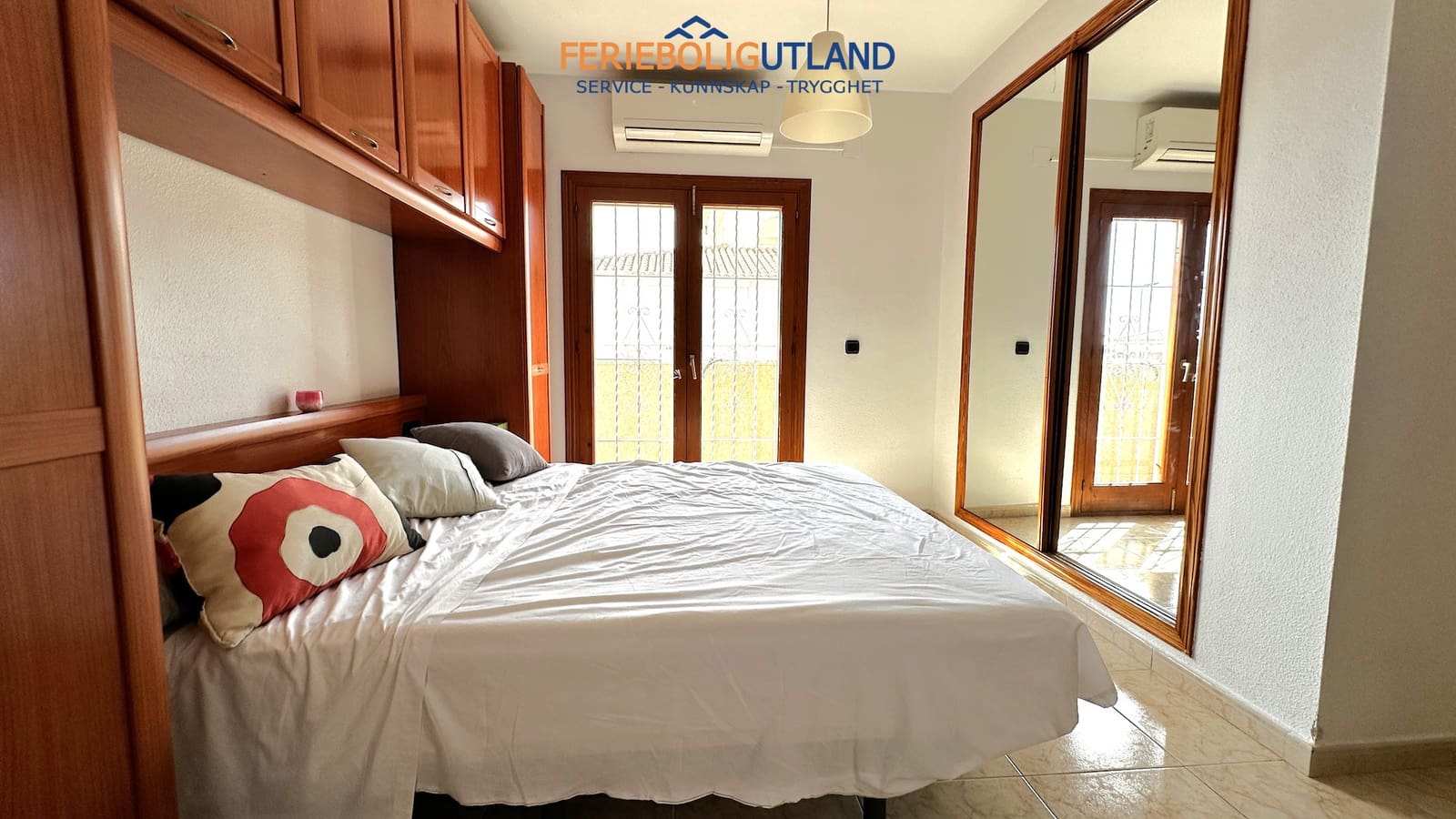 3 slaapkamer Huis te koop in Playa Flamenca met garage - € 239.000 (Ref: 10007011)