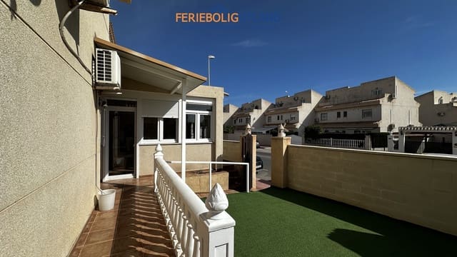 3 slaapkamer Huis te koop in Playa Flamenca, Orihuela met garage - € 239.000 (Ref: 10007011)