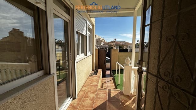 3 slaapkamer Huis te koop in Playa Flamenca, Orihuela met garage - € 239.000 (Ref: 10007011)