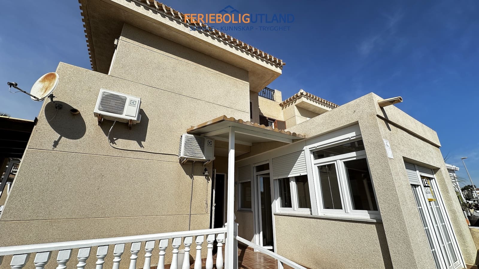 3 slaapkamer Huis te koop in Playa Flamenca met garage - € 239.000 (Ref: 10007011)