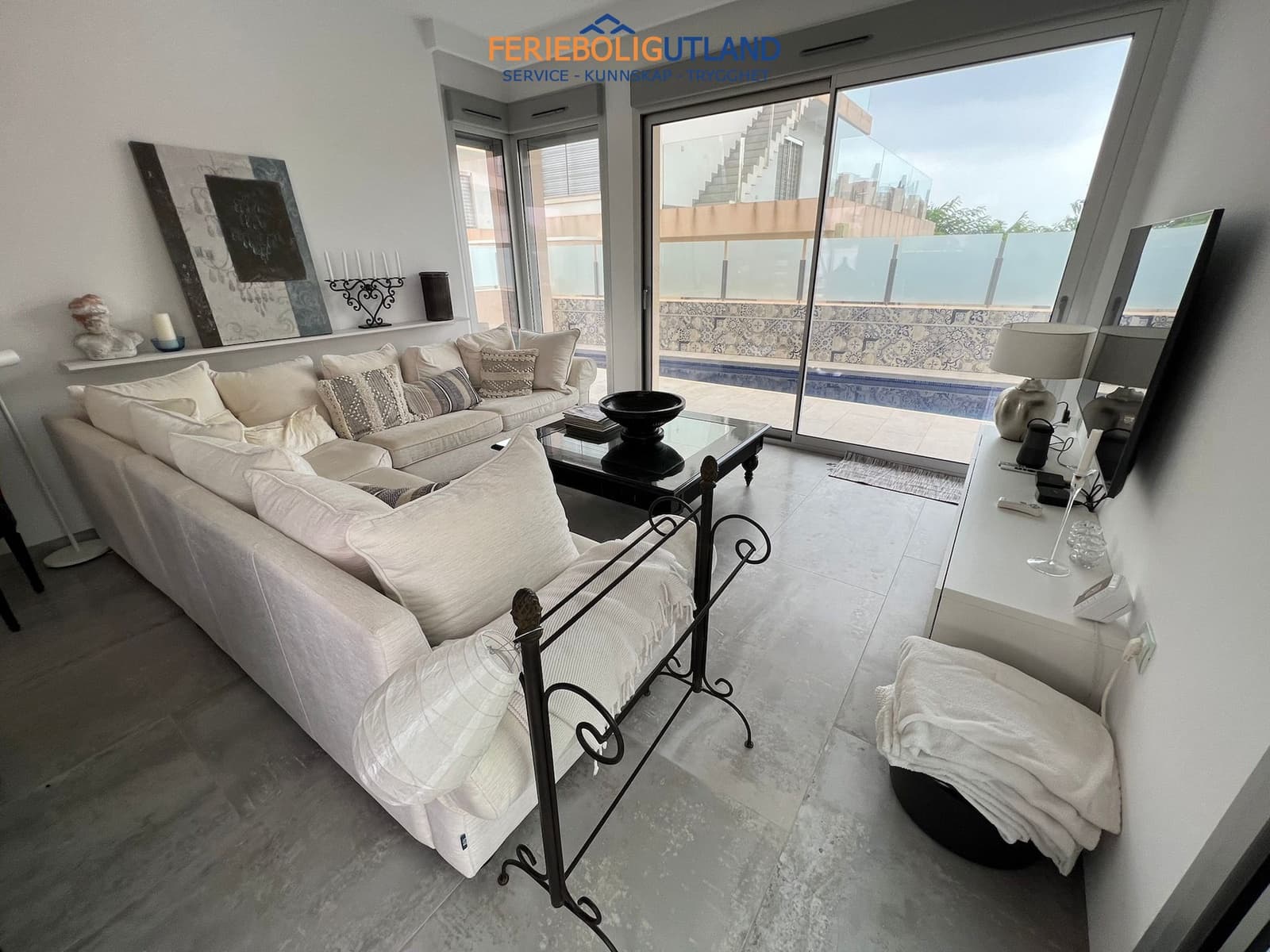3 soverom Villa til salgs i Pilar de la Horadada med svømmebasseng garasje - € 535 000 (Ref: 10007012)