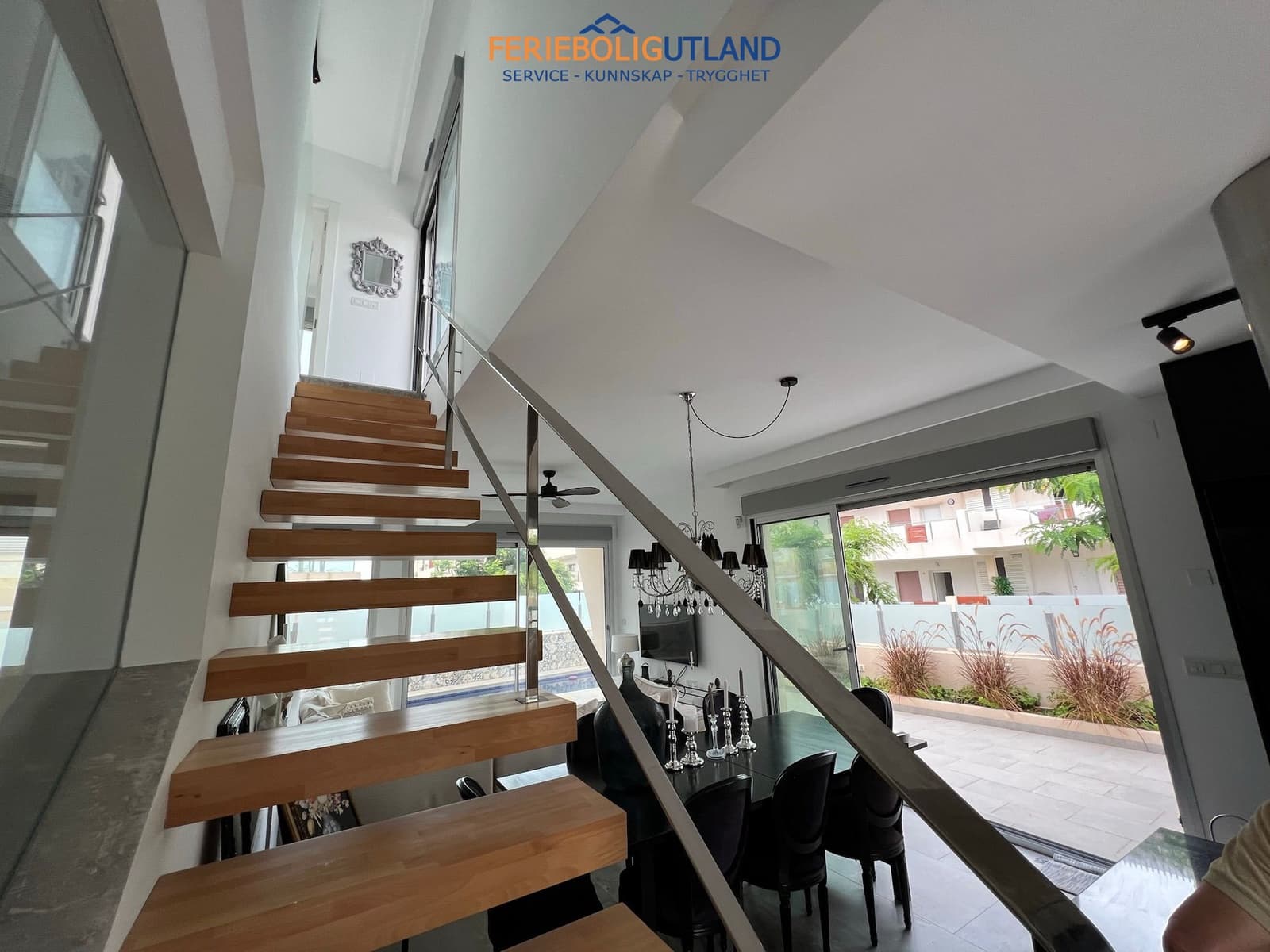 3 soverom Villa til salgs i Pilar de la Horadada med svømmebasseng garasje - € 535 000 (Ref: 10007012)