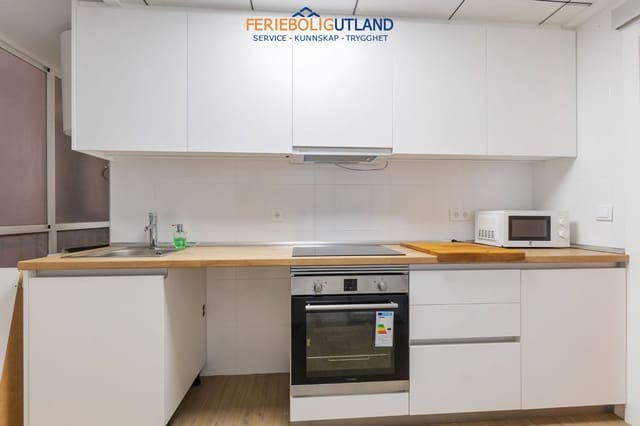 4 soveværelse Lejlighed til salg i Las Piscinas Naturales, Torrevieja - € 379.000 (Ref: 10007014)