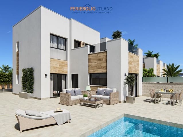Chalet de 3 habitaciones en La Marina, Elche / Elx en venta con piscina garaje - 395.000 € (Ref: 10007015)