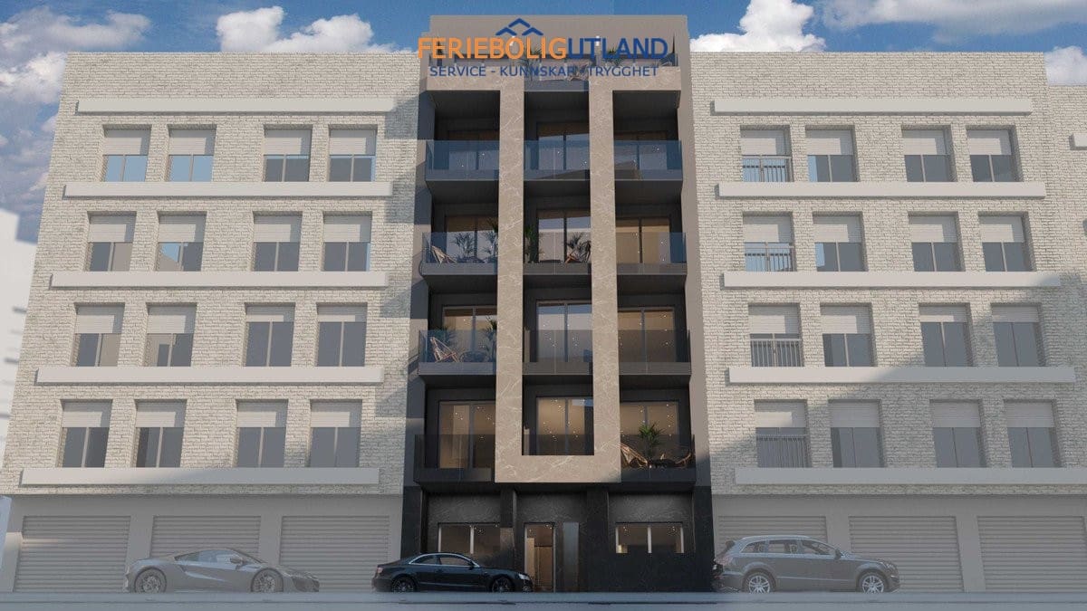 2 soveværelse Penthouse til salg i Torrevieja med swimmingpool - € 290.000 (Ref: 10007018)