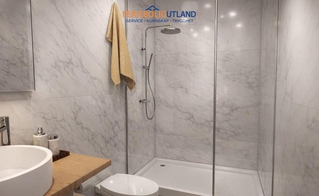 Chalet de 3 habitaciones en Centro, Los Alcázares en venta con piscina garaje - 590.000 € (Ref: 10007026)
