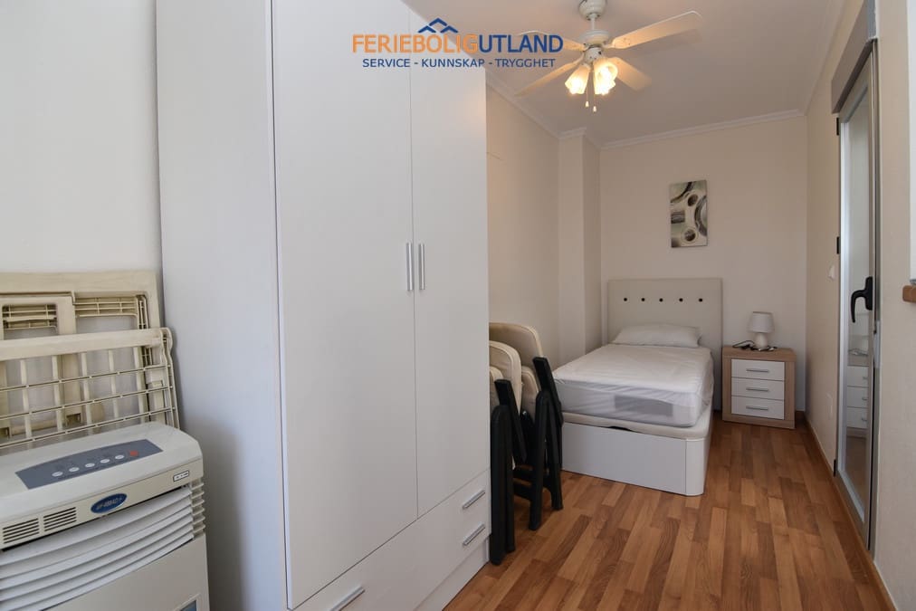3 soverom Hus til salgs i Guardamar del Segura med svømmebasseng garasje - € 287 000 (Ref: 10007031)