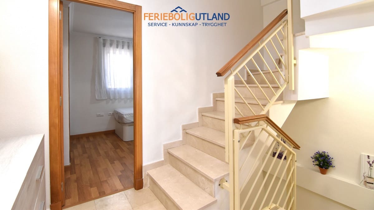 3 soverom Hus til salgs i Guardamar del Segura med svømmebasseng garasje - € 287 000 (Ref: 10007031)
