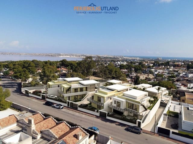 3 soverom Villa til salgs i Los Balcones - Los Altos, Torrevieja med svømmebasseng garasje - € 725 000 (Ref: 10007032)