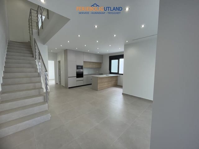 3 bedroom Villa for sale in Almoradí with pool garage - € 359,900 (Ref: 10007033)